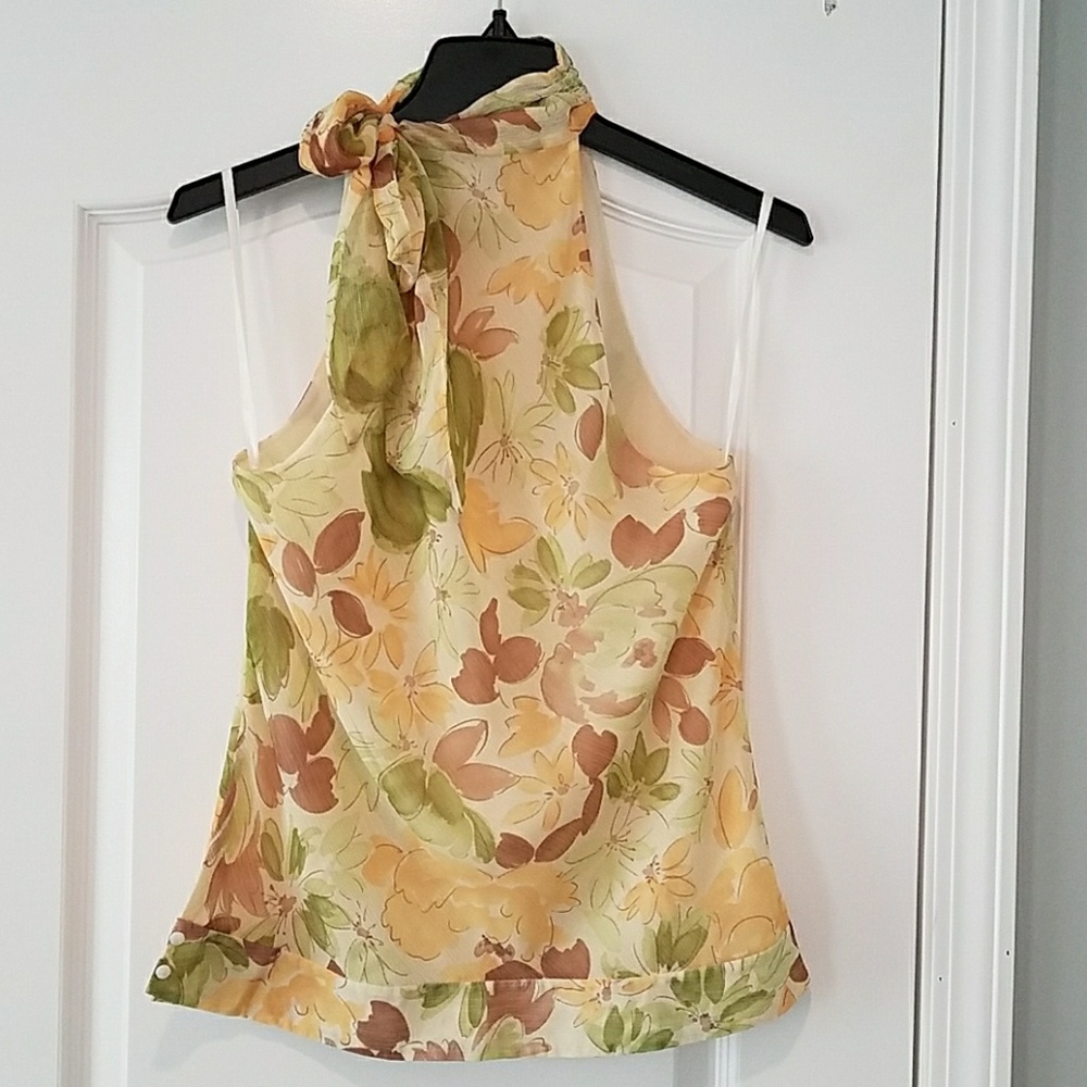 Tank top with neck tie