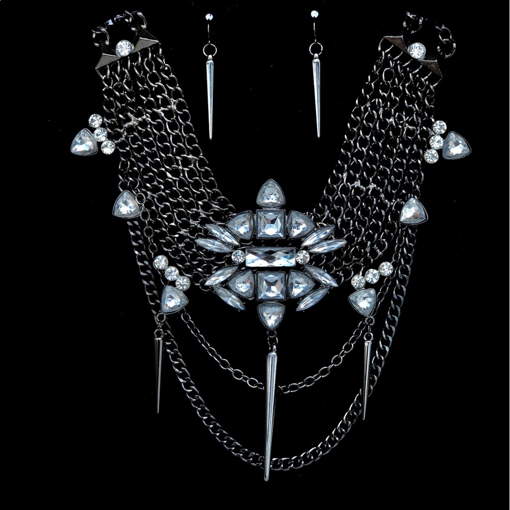 "Rockstar" Necklace & earrings || Black & Silver