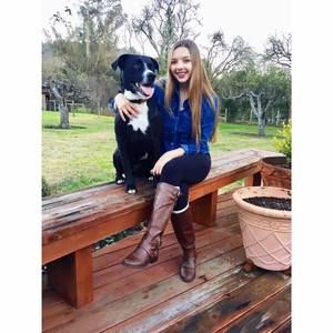 Meet your Posher, Katrina