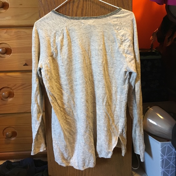 Long sleeve medium Madewell taupe top - Picture 3 of 3