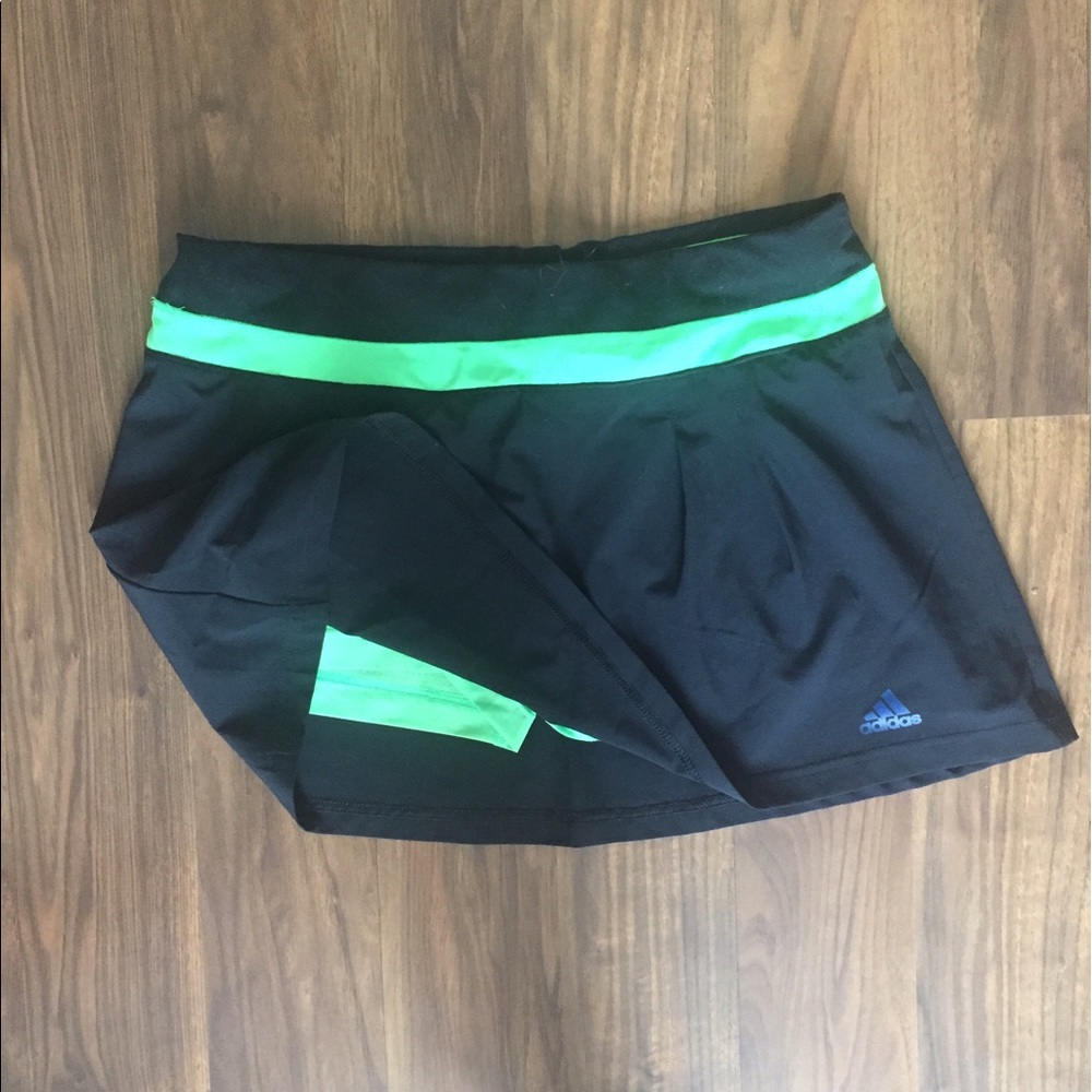 ✨Make An Offer: Adidas Tennis Skort