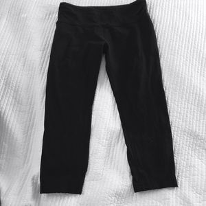Cropped Lululemon Leggings with zippers
