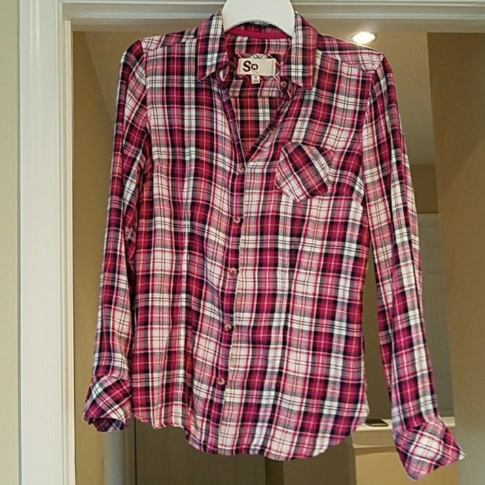 Cute flannel.  Doesn't fit anymore