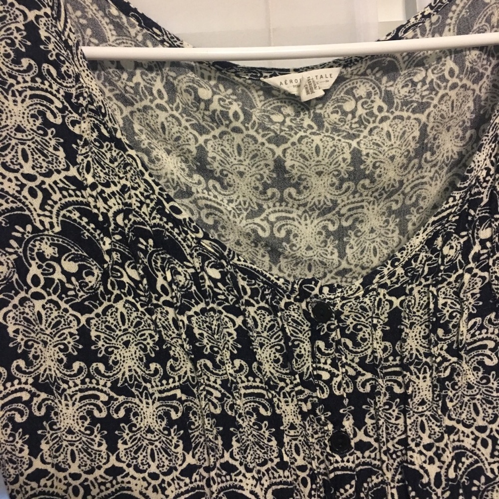 Printed Button-Up Top💫 - Picture 2 of 2