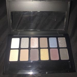 Maybelline "The Rock Nudes" palette