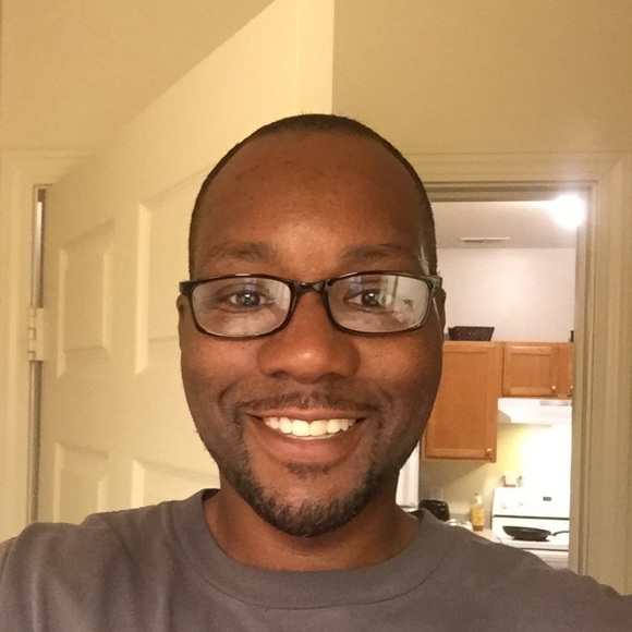 Meet your Posher, Ashton - Picture 1 of 1