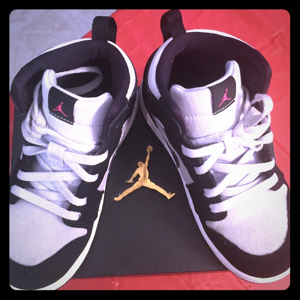 Little girls JORDAN 1 Retro High tops