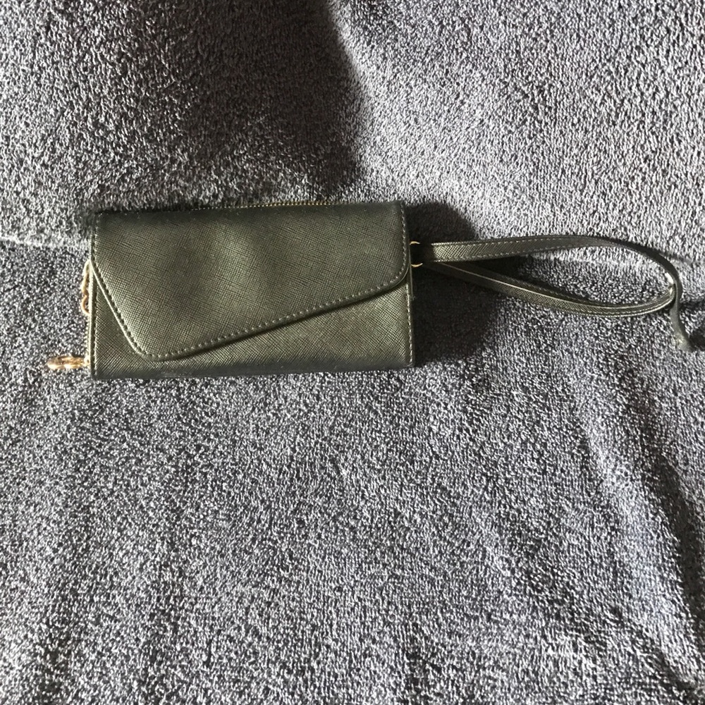 Black phone wristlet