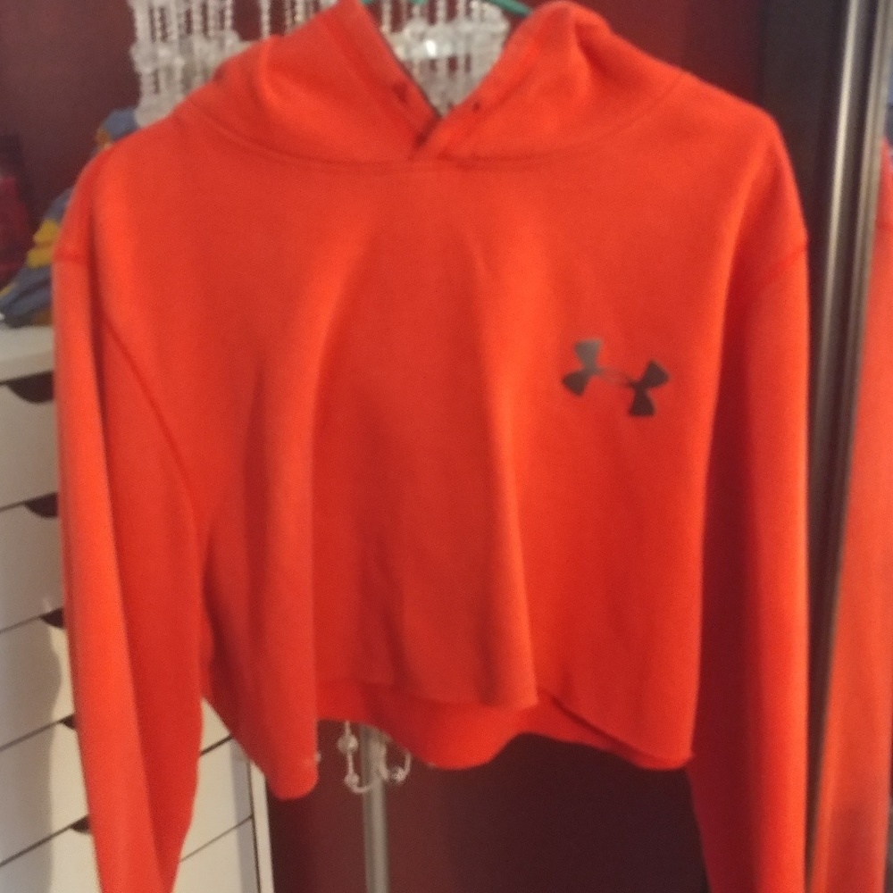 Under Armour crop top sweater