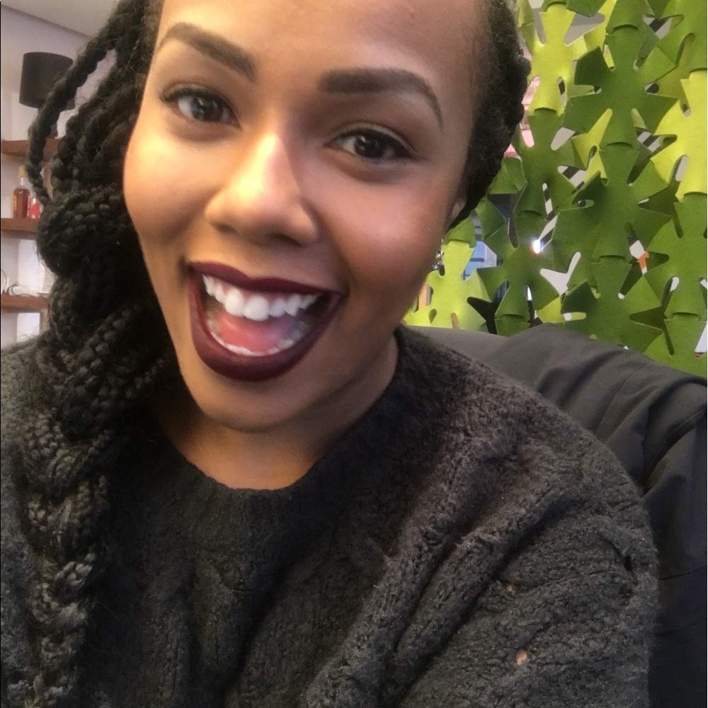 Meet your Posher, Shaika