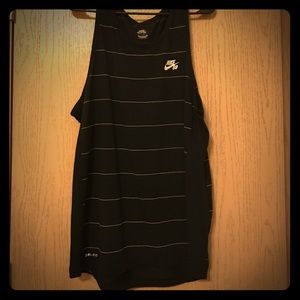 NWOT Nike SB Tank Top Size XL
