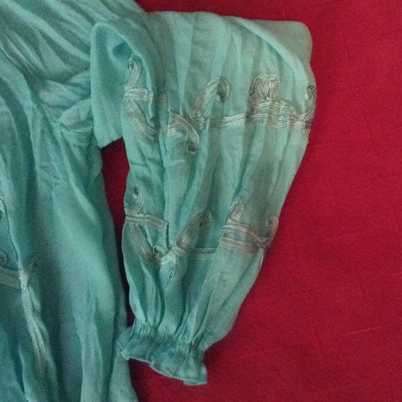 Blouse - Picture 3 of 4