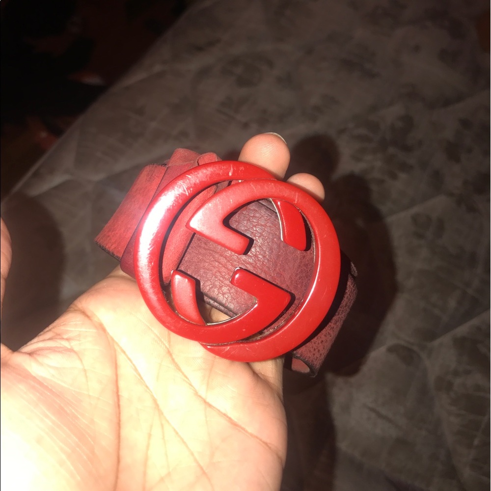 Red leather Gucci belt
