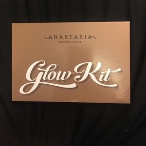 Anastasia Beverly Hills Glow Kit