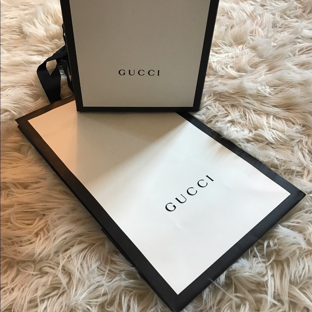 Gucci shoe box and shopping bag - Authentic!