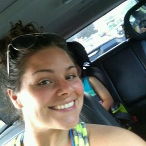 Meet your Posher, Nicole