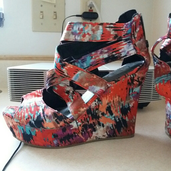 Multi-Color wedges (orange, bljk, purp) - Picture 2 of 4