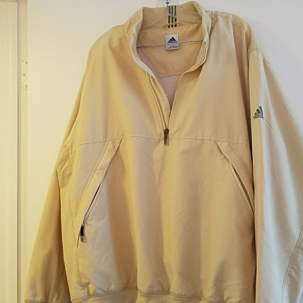 Light weight sports jacket