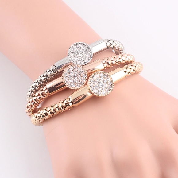 Jewelry - Sold on Merc