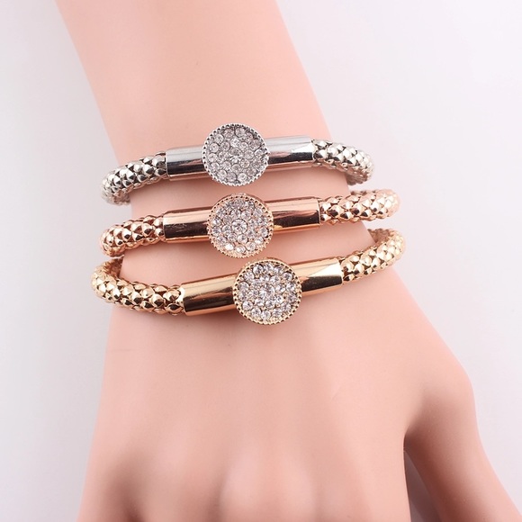 Sold on Merc - Picture 5 of 5