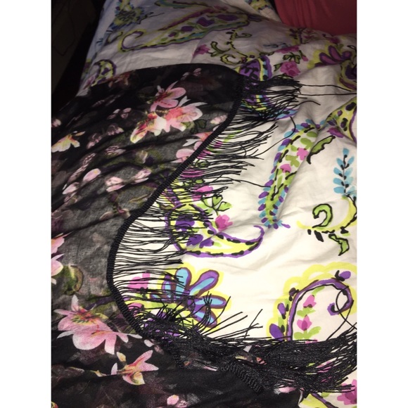 Cherry Blossom Kimono - Picture 3 of 4