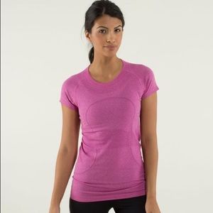 EUC Lululemon Run swiftly short sleeve top. Sz 10