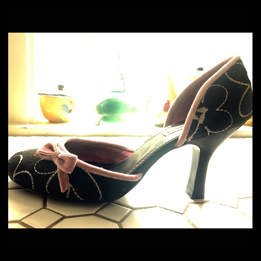 Vintage Steve Madden Slip On Pumps