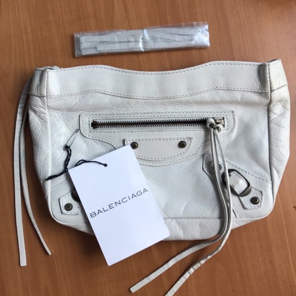AUTHENTIC BALENCIAGA CLUTCH