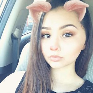 Meet your Posher, Justina