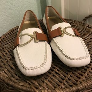 AK Anne Klein loafer - size 9