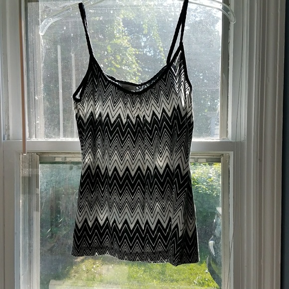 Bundle of Camis! - Picture 8 of 8