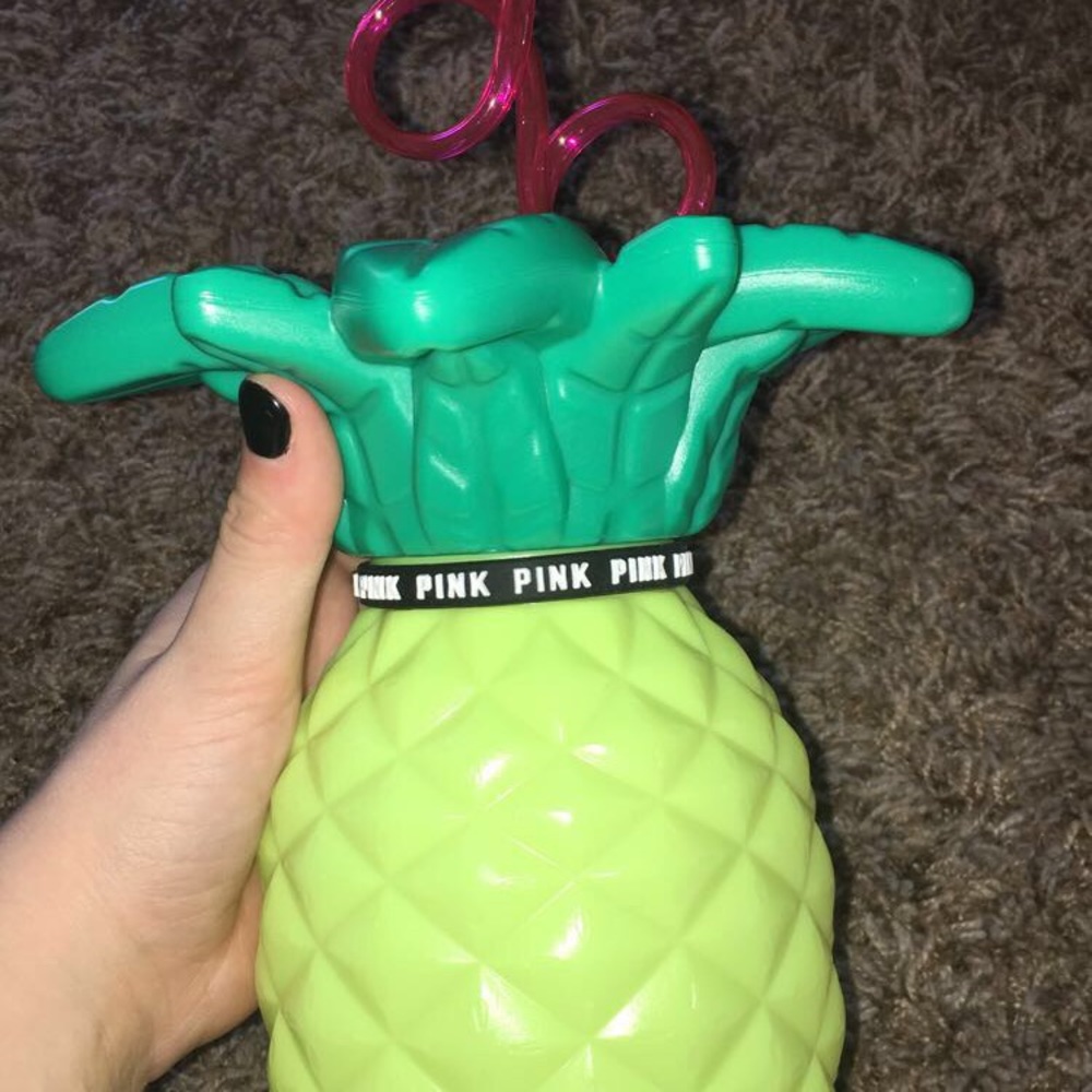 PINK Pineapple Cup
