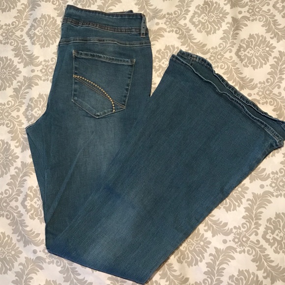 C Est. 1946 Denim women's flare bottom jean. Sz 10 - Picture 3 of 7