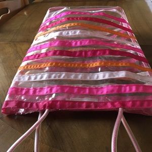 🌴end of season sale!🌴pink striped beach bag