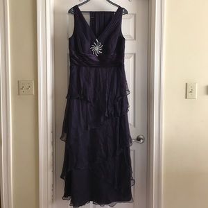 BRAND NEW JOVANI PURPLE GOWN
