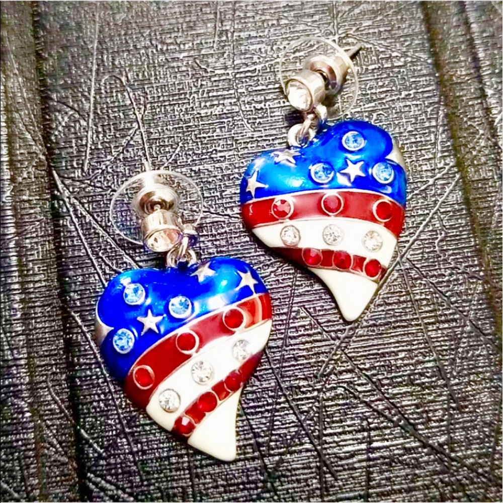 🇺🇸STARS & STRIPES PATRIOTIC FLAG STUD EARRINGS🗽