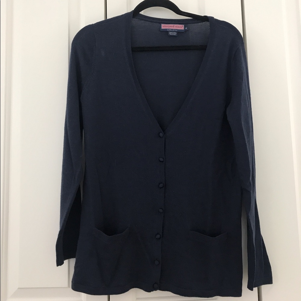 Vineyard Vines sweater