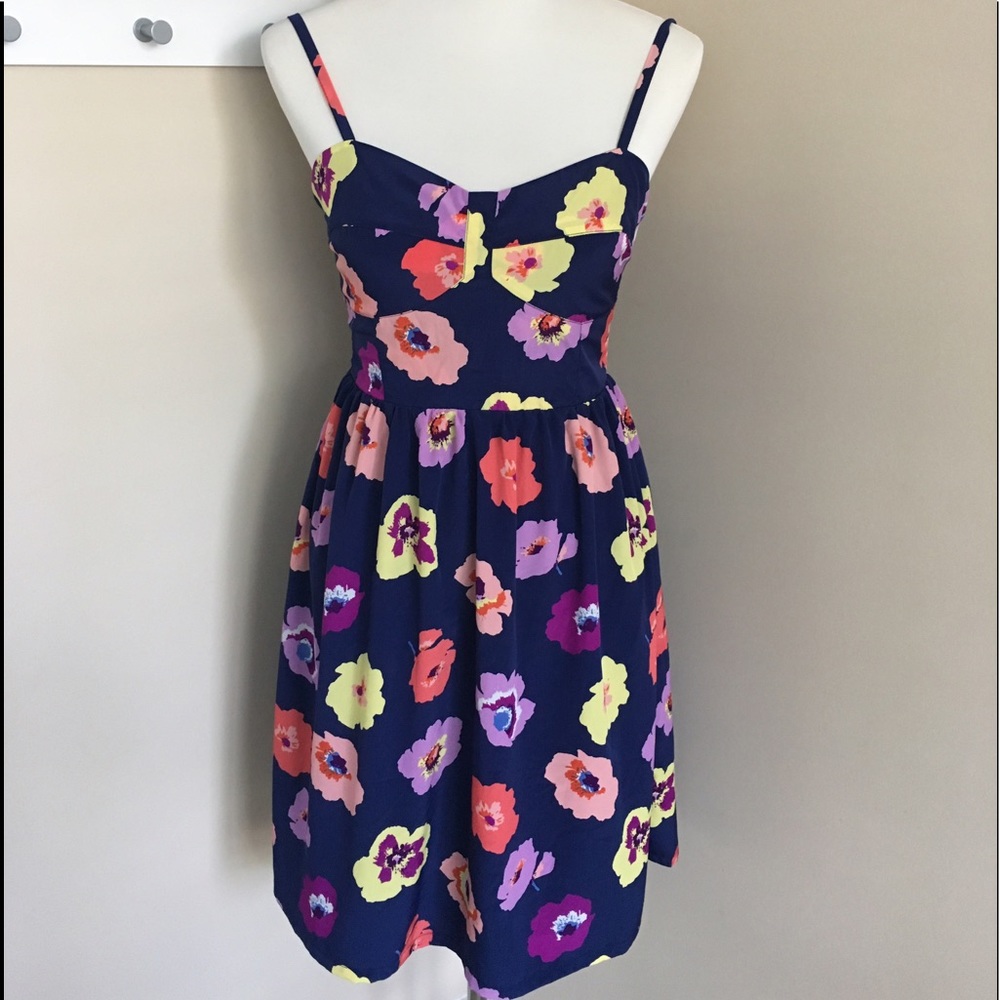Old Navy size 6 dress