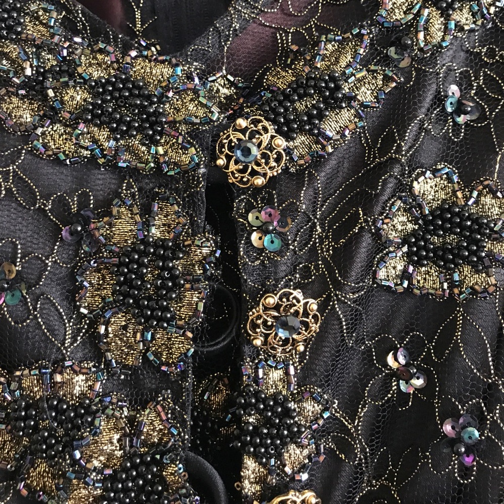Two Piece Custom Black And Gold Sequence Gown - image 6