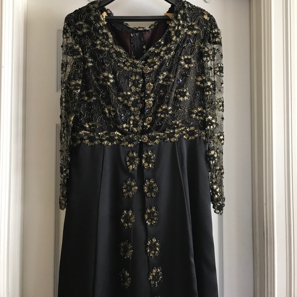 TWO PIECE CUSTOM BLACK AND GOLD SEQUENCE GOWN - Picture 2 of 8