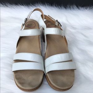 LAST CHANCE 🦋Dansko Sandals