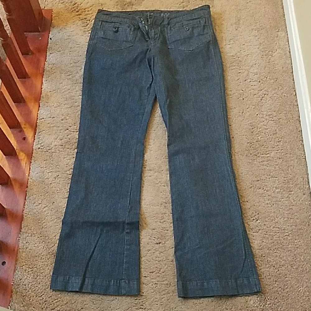 Trouser style Limited jeans