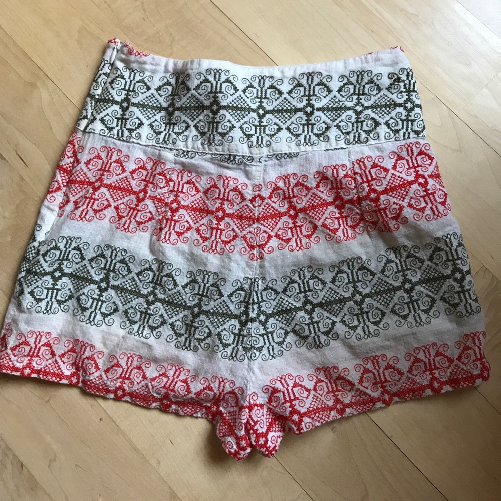 Embroidered Cotten Shorts