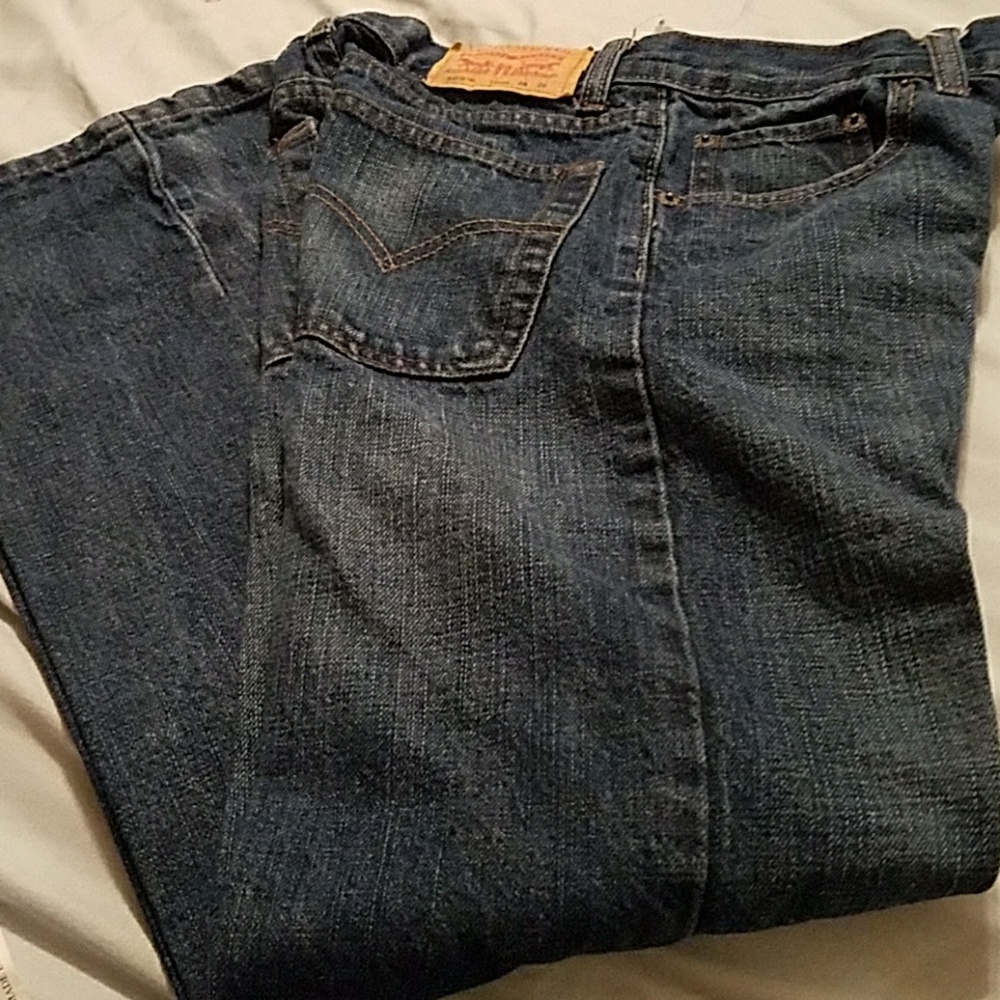 569 Levi Jeans