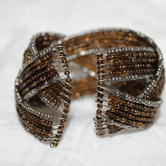Brown/Silver beaded braided bracelet - Picture 2 of 3