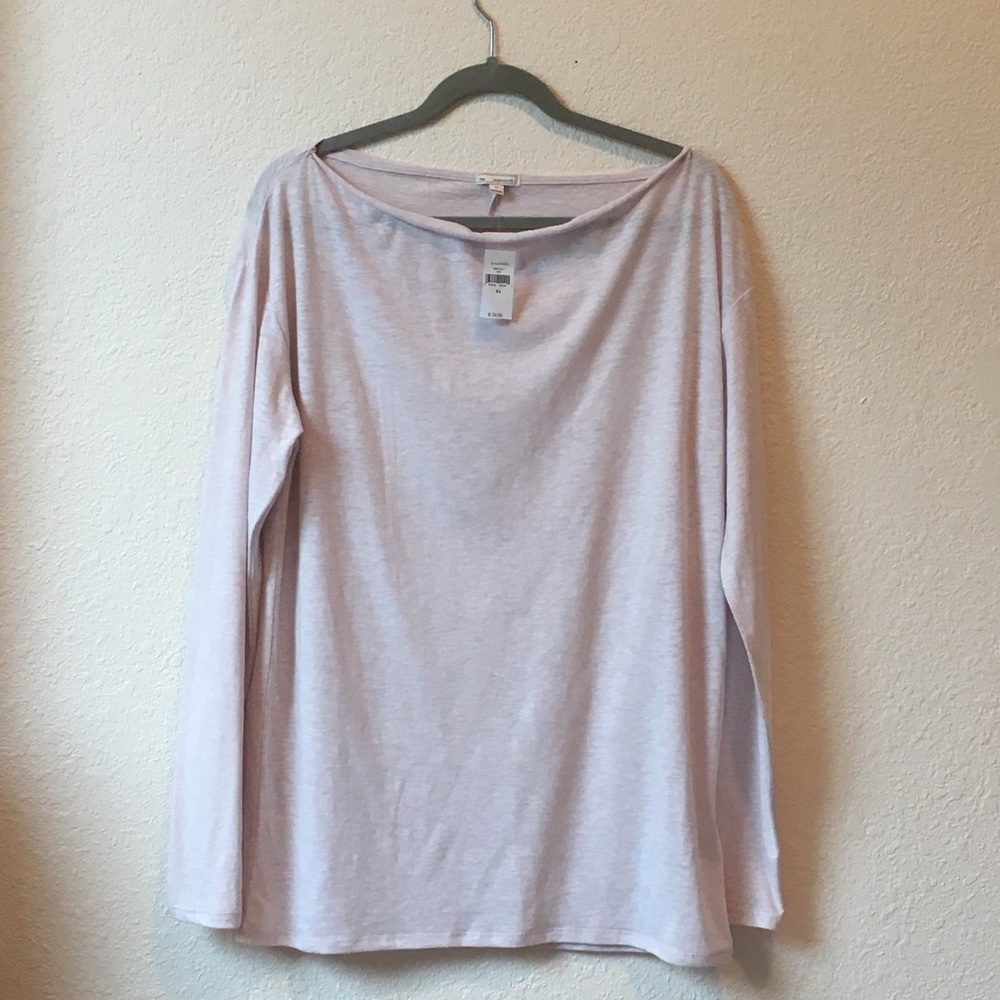 Light pink long-sleeve t-shirt