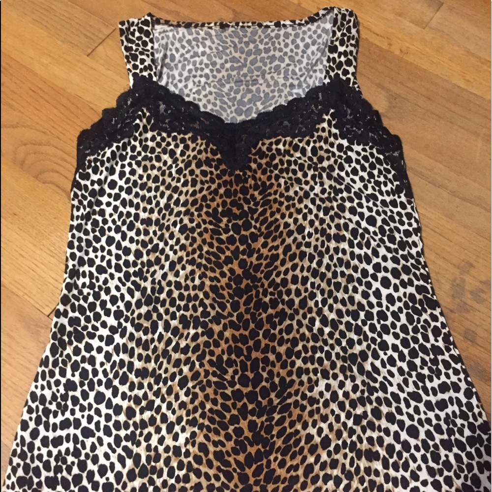 White House Black Market cheetah tank top M