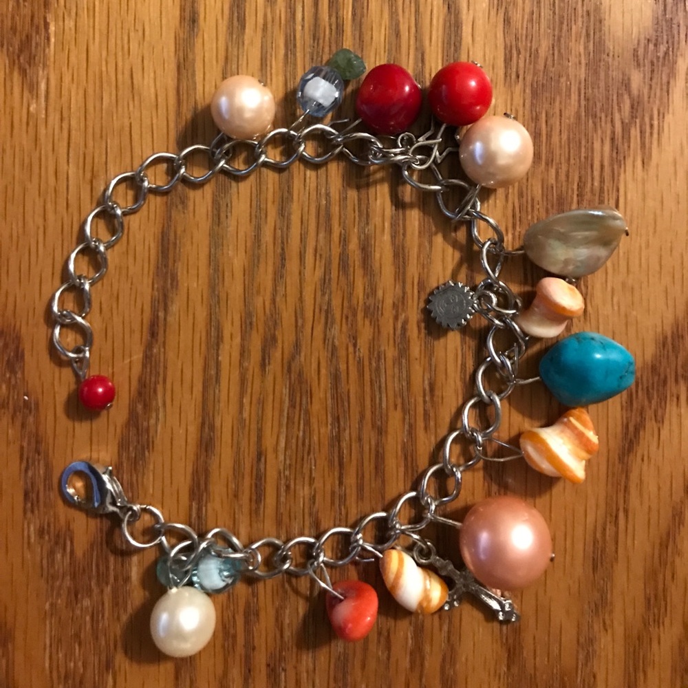 CLOSET CLOSING - Charm Bracelet