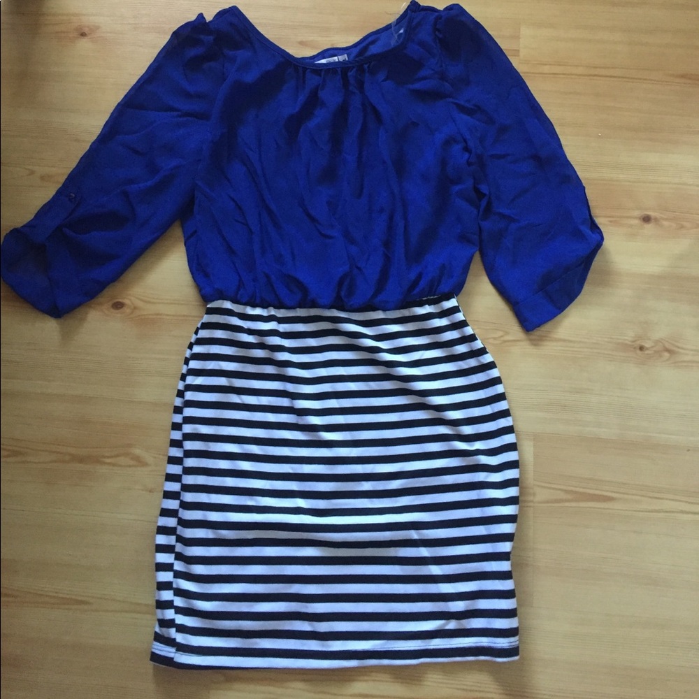 Blue striped skirt dress
