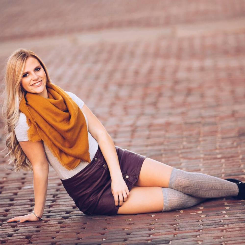 Meet your Posher, Claire